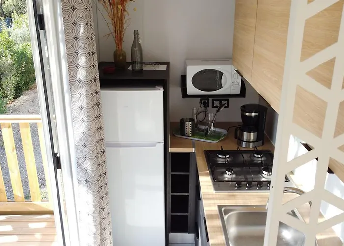 Campingplads Mobil-home 6 Pers Avec Terrasse A - Api-1-52-1692